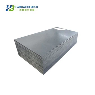 لوحة التيتانيوم النقي